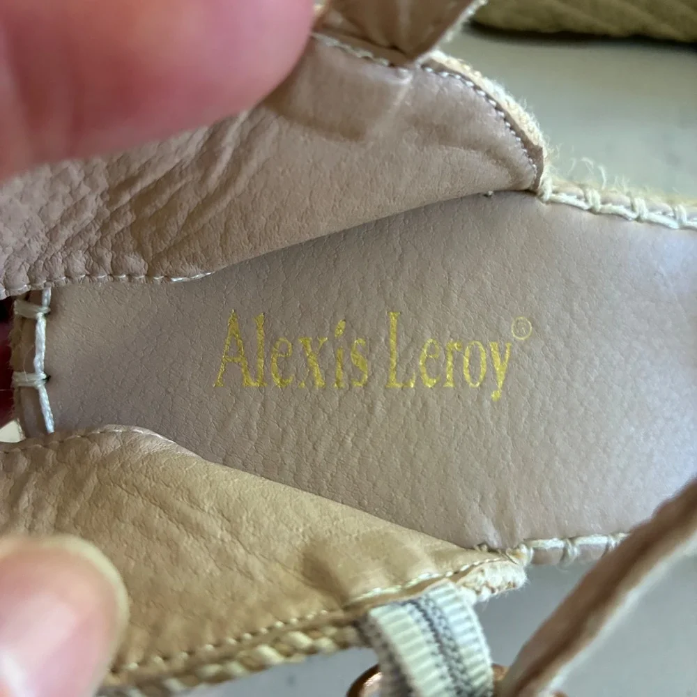 Alexis Leroy Espadrille Wedges 9 Floral Embroidered Cottage Boho Coastal Wedding